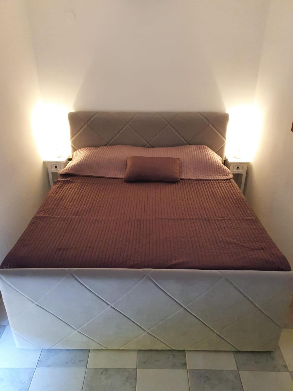 Apartments Zadar Nin Anton I Martina Vrsi Chambre photo