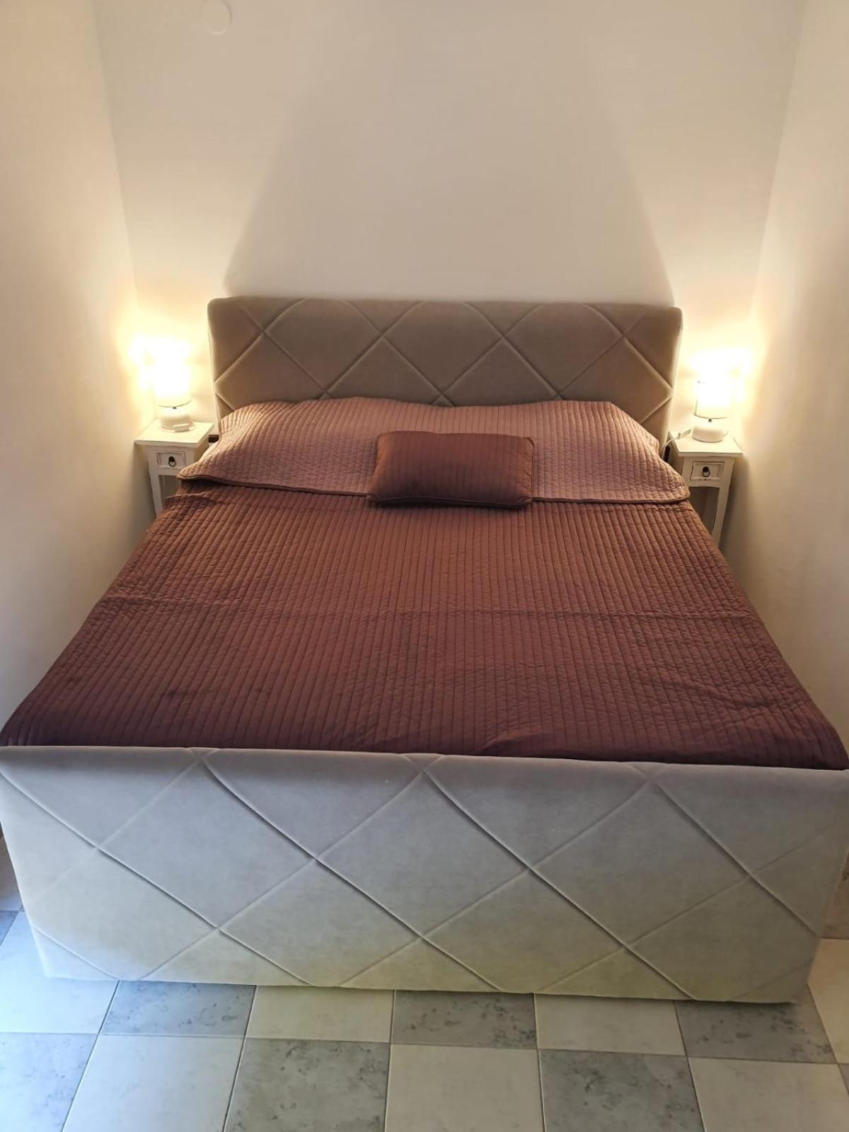 Apartments Zadar Nin Anton I Martina Vrsi Chambre photo